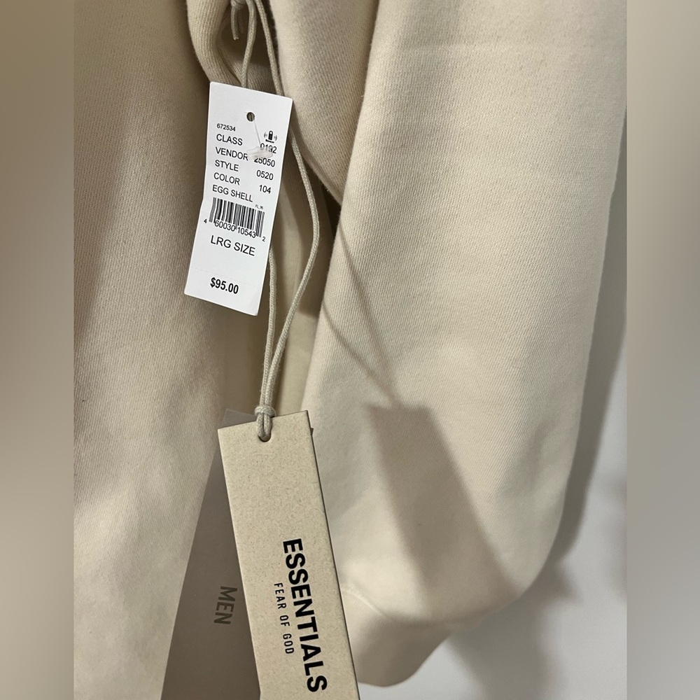 Essentials Beige - Fear of God Hoodie - Picture 3 of 4